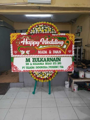 Papan Bunga di Riverwalk Island