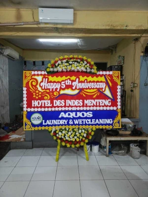 Papan Bunga di Riverwalk Island