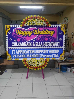 Papan Bunga di Riverwalk Island